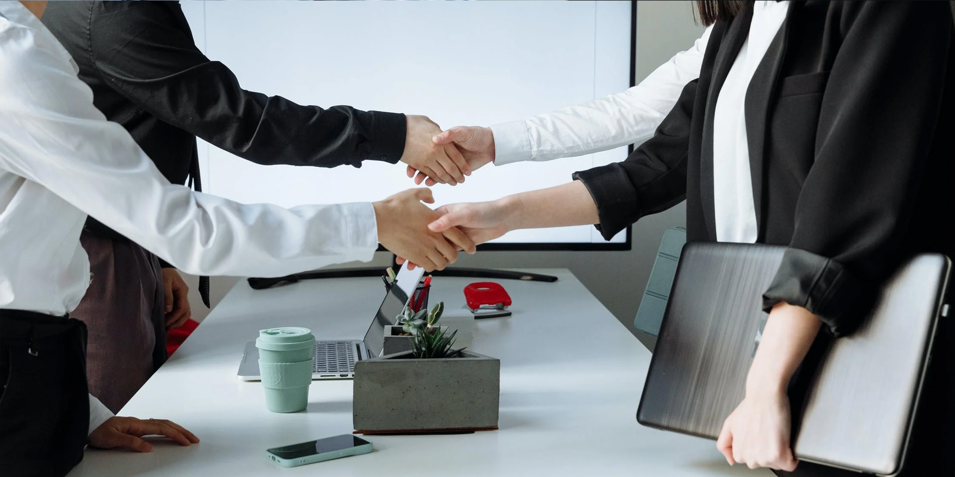 加入新葡萄8883AMG